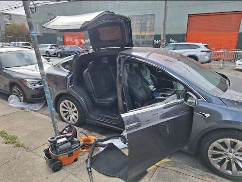 Image of 415 auto glass service