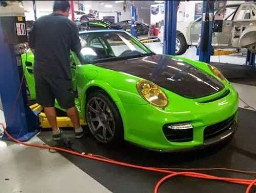 Image of Alfredo Windshield Replacement of Santa Ana