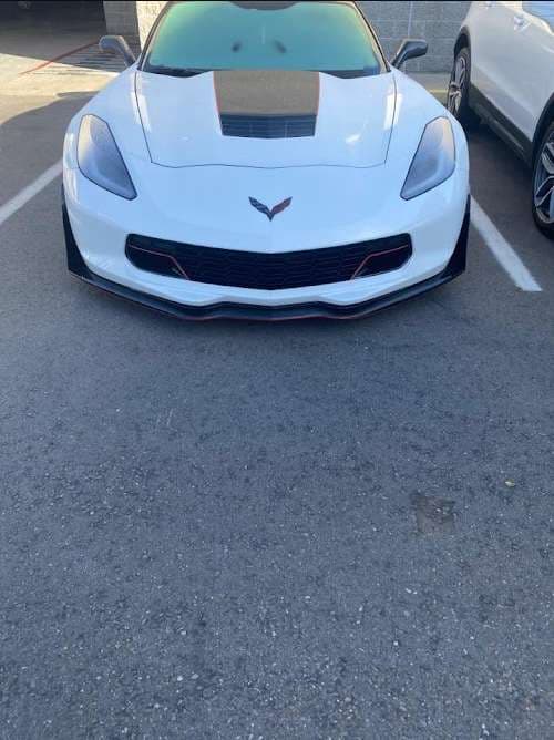 Image of Lizard Auto Glass