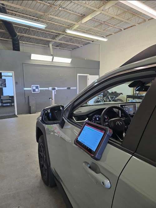Image of Peakview Auto Glass