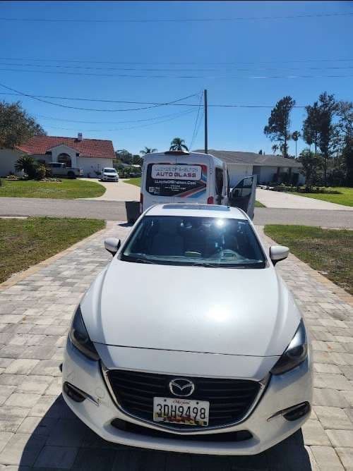 Image of Lloyd's of Shelton Auto Glass