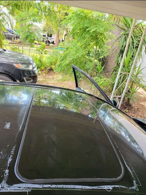 Image of SHINE BRIGHT AUTO GLASS