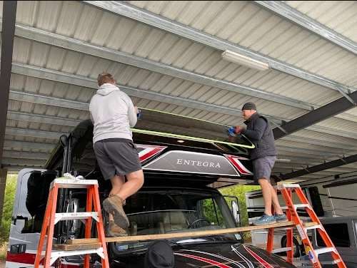 Image of adVANCE Auto Glass