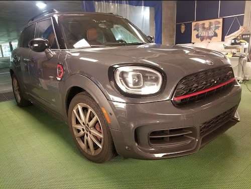 Image of Superb Windshield Repair