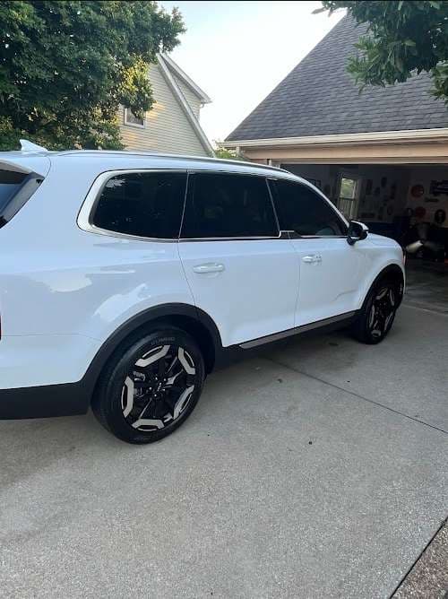 Image of Mark Cole's Auto Glass and window tinting