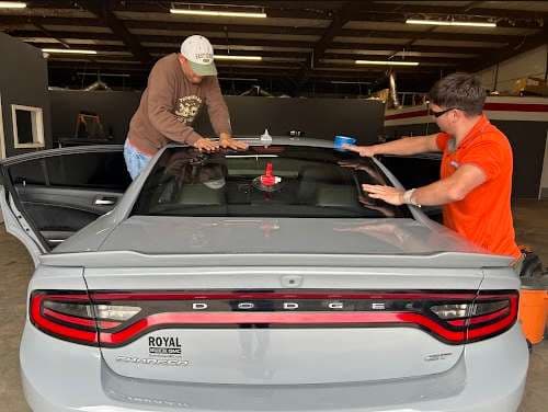 Image of Auto Glass Jireh LLC