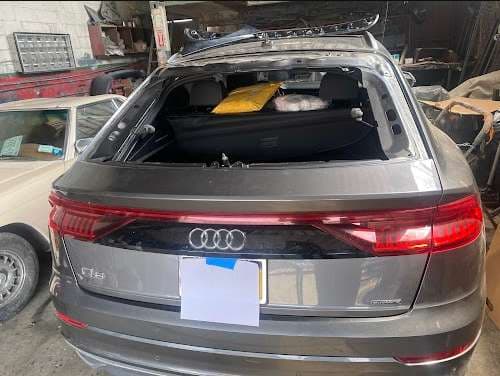 Image of WALLABEE AUTO GLASS