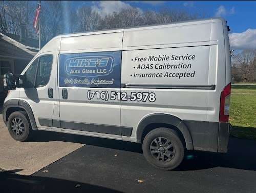 Image of Mike's Auto Glass LLC