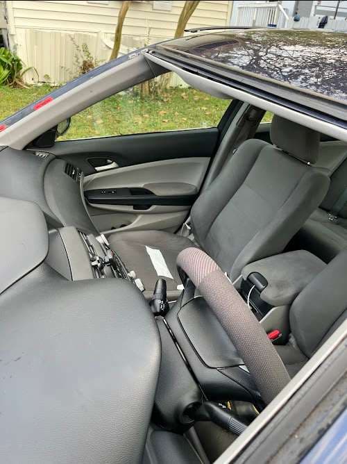 Image of Deans AutoGlass LLC