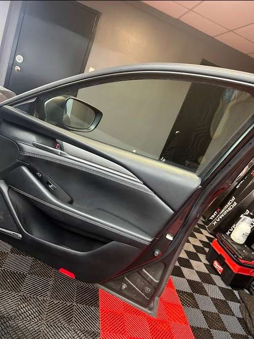 Image of Lomax Auto Glass