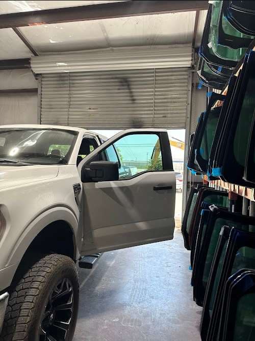 Image of Service Auto Glass